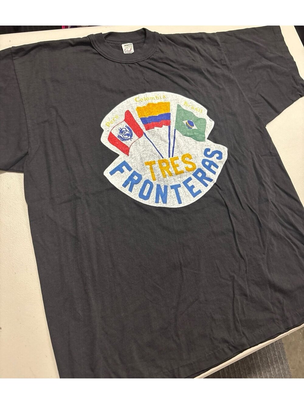 Vintage Tres Fronteras Peru Colombia Brasil Graphic T-Shirt XL Faded Black
